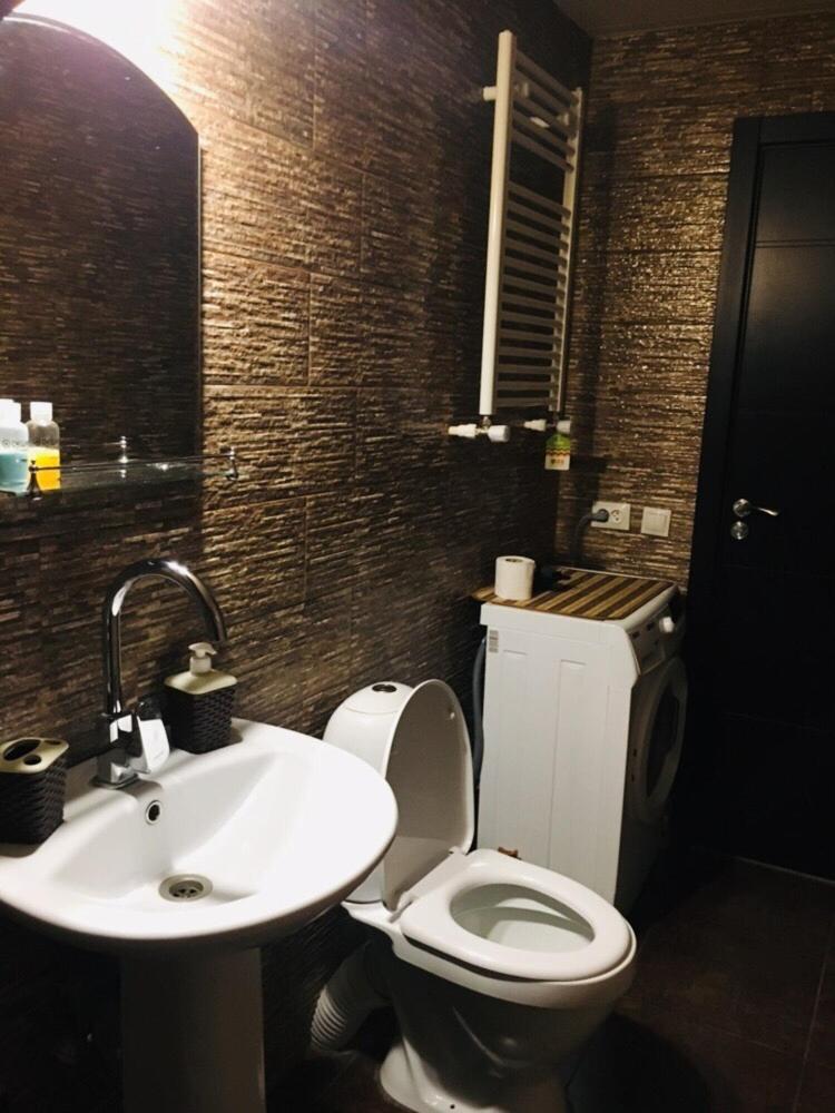 Beautiful Apartment On Atoneli Tbilisi Exterior photo